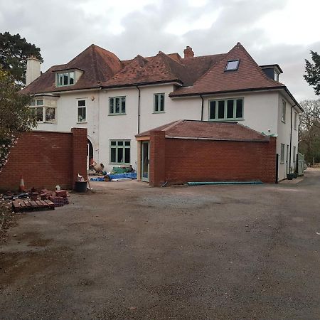 The New Forest Manor Apartment ลีมิงตัน ภายนอก รูปภาพ
